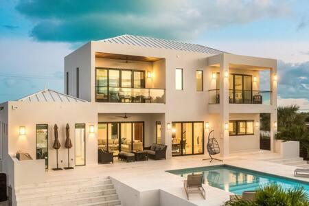 Private Pool Villa, Long Bay Beach With Vip Extras 外观 照片